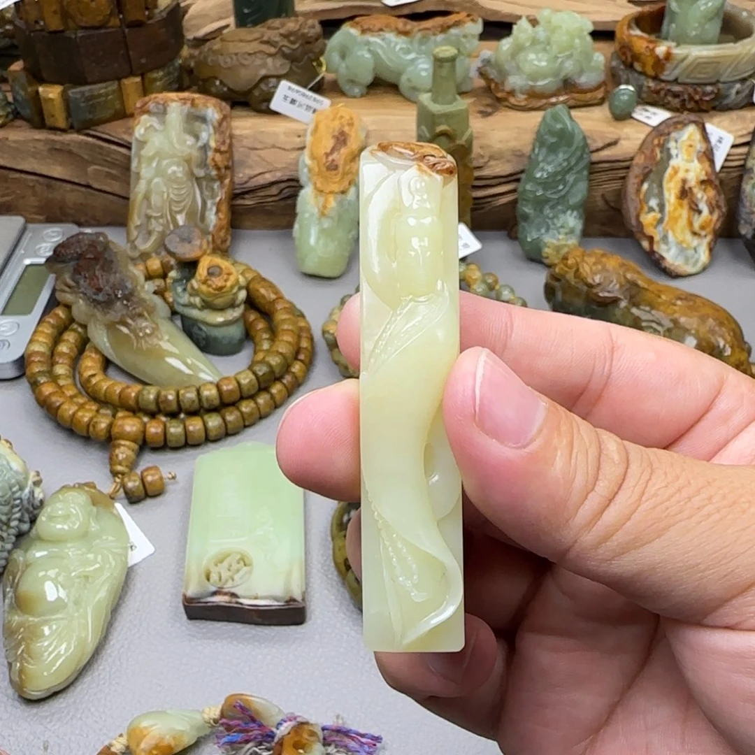 西***望岫岩河磨玉（透闪石质玉）未镶嵌珠宝奇石