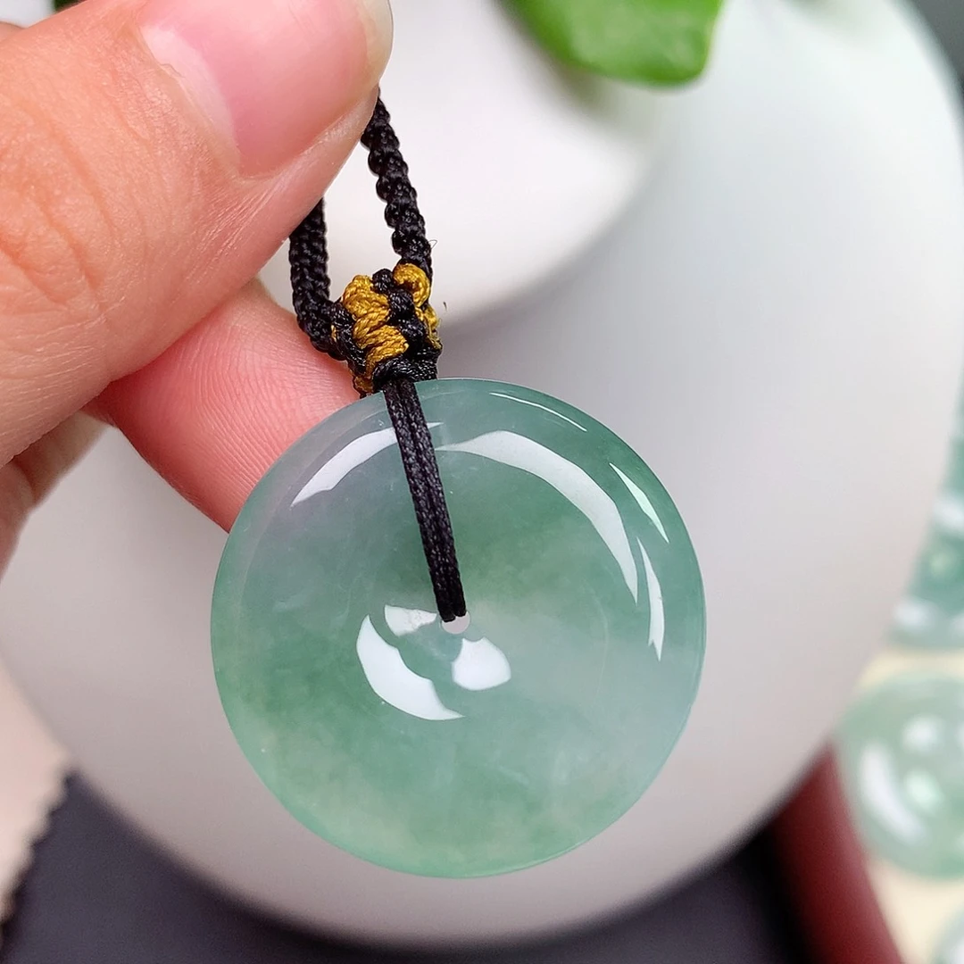 翡翠未镶嵌颈饰平安扣 26.9x5.6mm