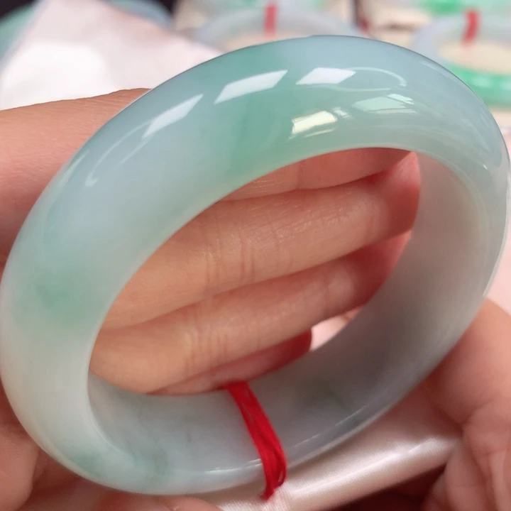 翡翠手镯未镶嵌甜果绿43号