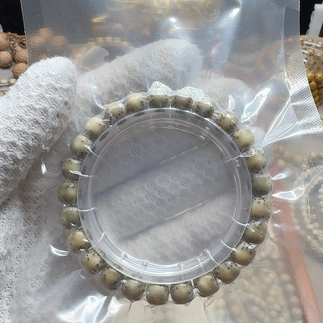 星月菩提手串石玉料9/8冰糖玉化料通体留白小散星