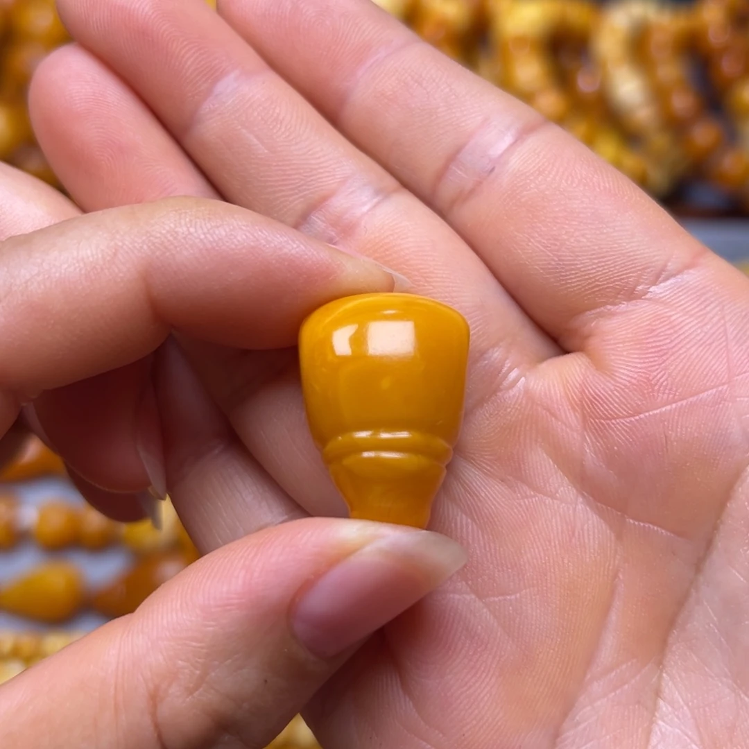 琥珀未镶嵌吊坠(不含链)