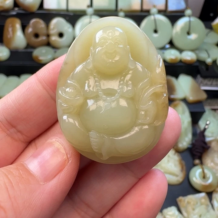 和田玉未镶嵌颈饰