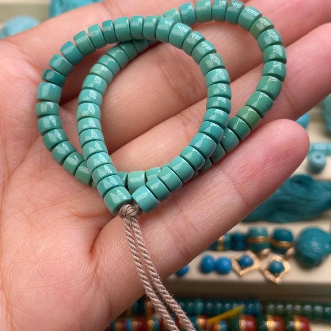 绿松石手持未镶嵌