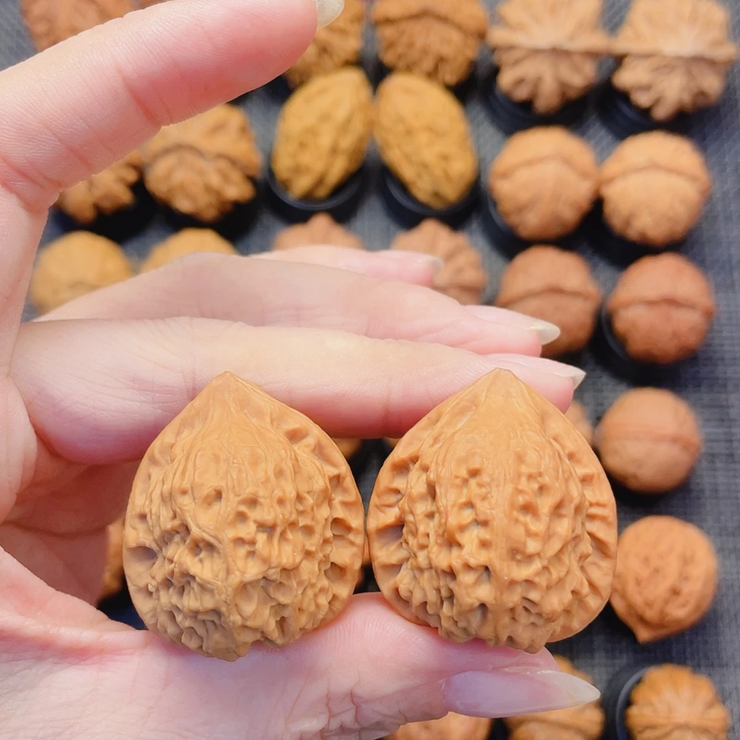 文玩核桃把件野麻鸡心有水尖