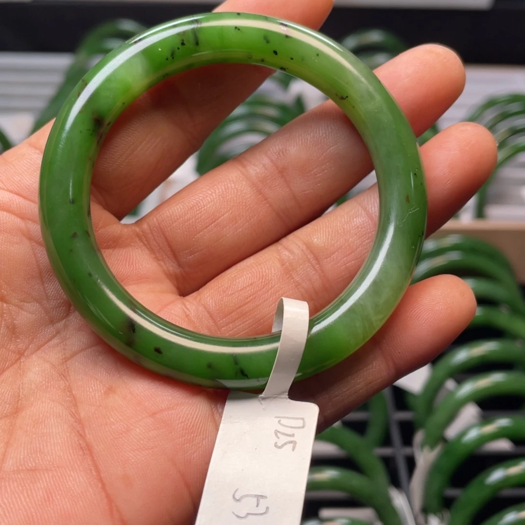 和田玉（碧玉）手镯未镶嵌