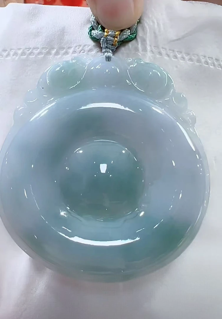 天然翡翠A货福贝（多样性发货发一个）宽48-50高52-55厚5-7送绳