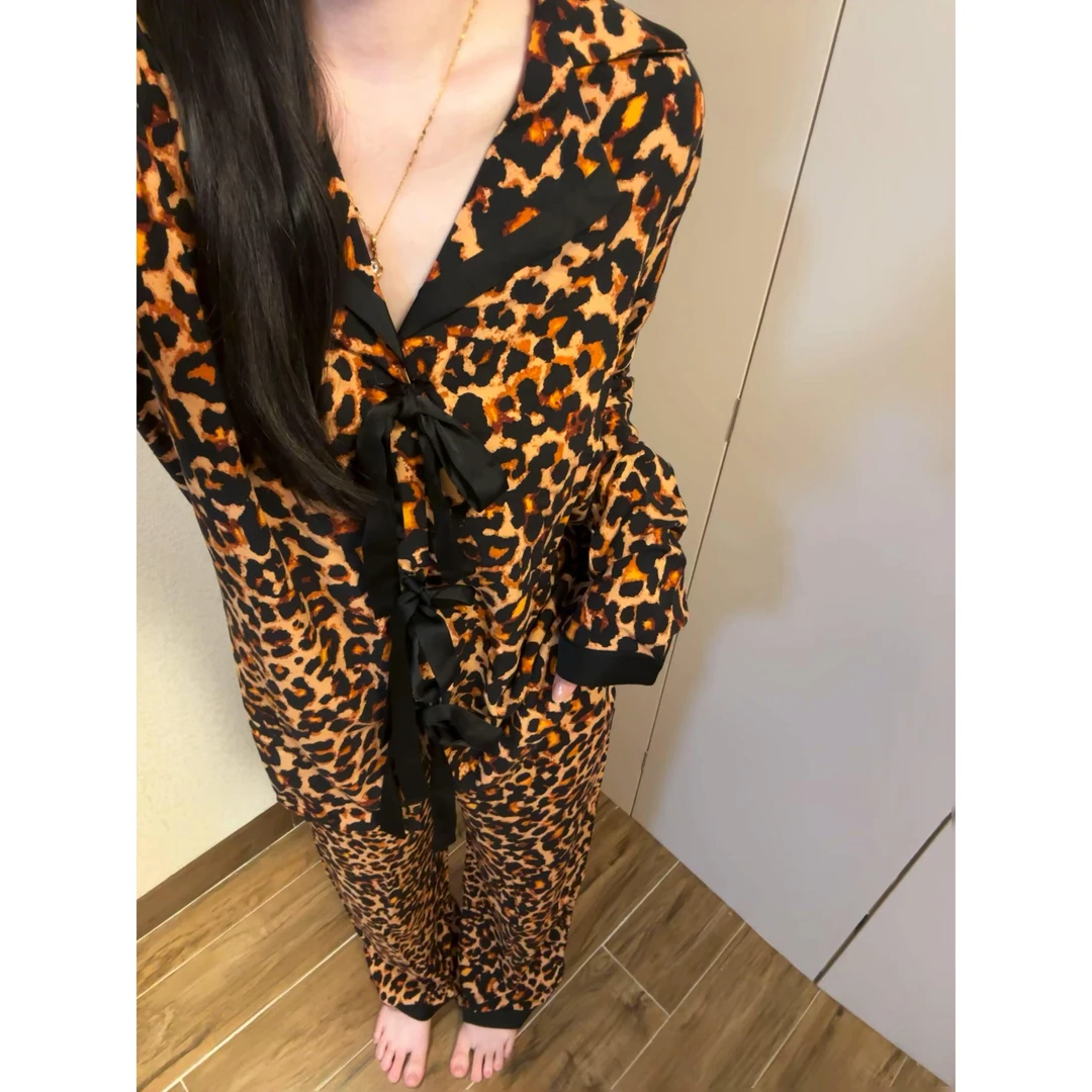 法式美拉德豹纹蝴蝶结绑带冰丝睡衣女春秋新款性感V领家居服套装