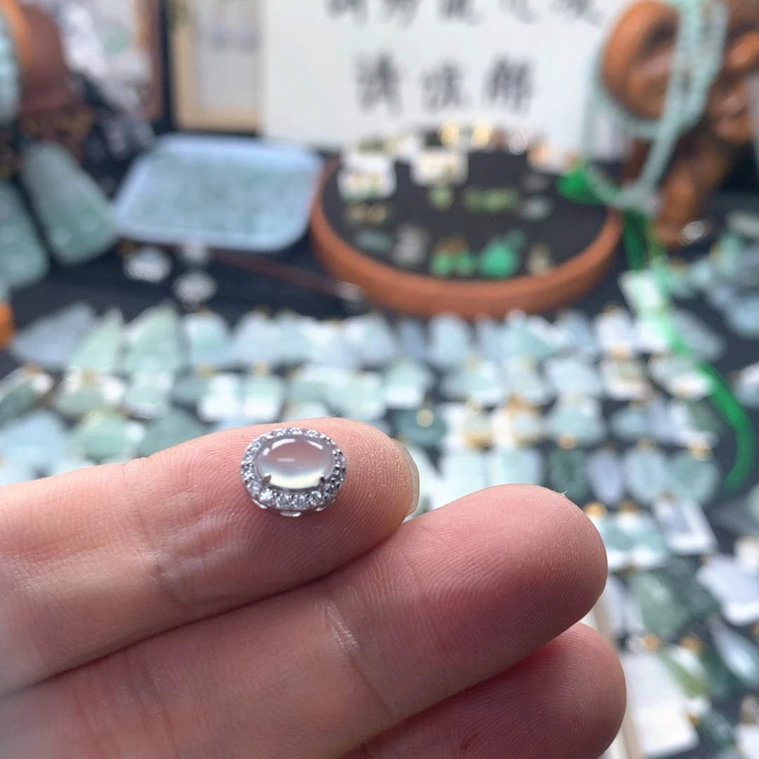颈饰银S925镶嵌翡翠