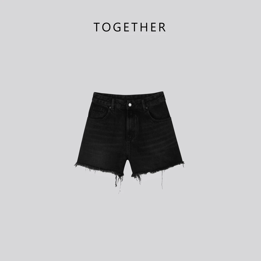 TOGETHER DW STUDIOS【】夏季字母压花毛须边A字牛仔短裤#Q5017