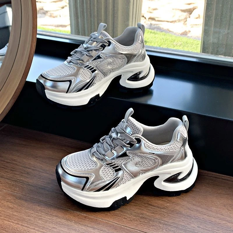 显脚小厚底老爹鞋女2025夏季新款银色增高轻便百搭学生休闲鞋子女