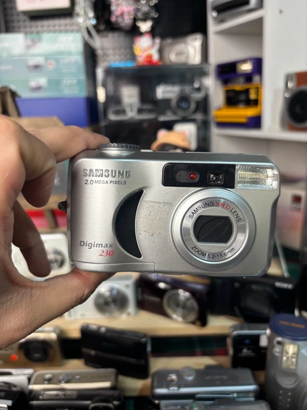 95新 Samsung/三星 digimax230 自备cf卡读卡器 no退no换