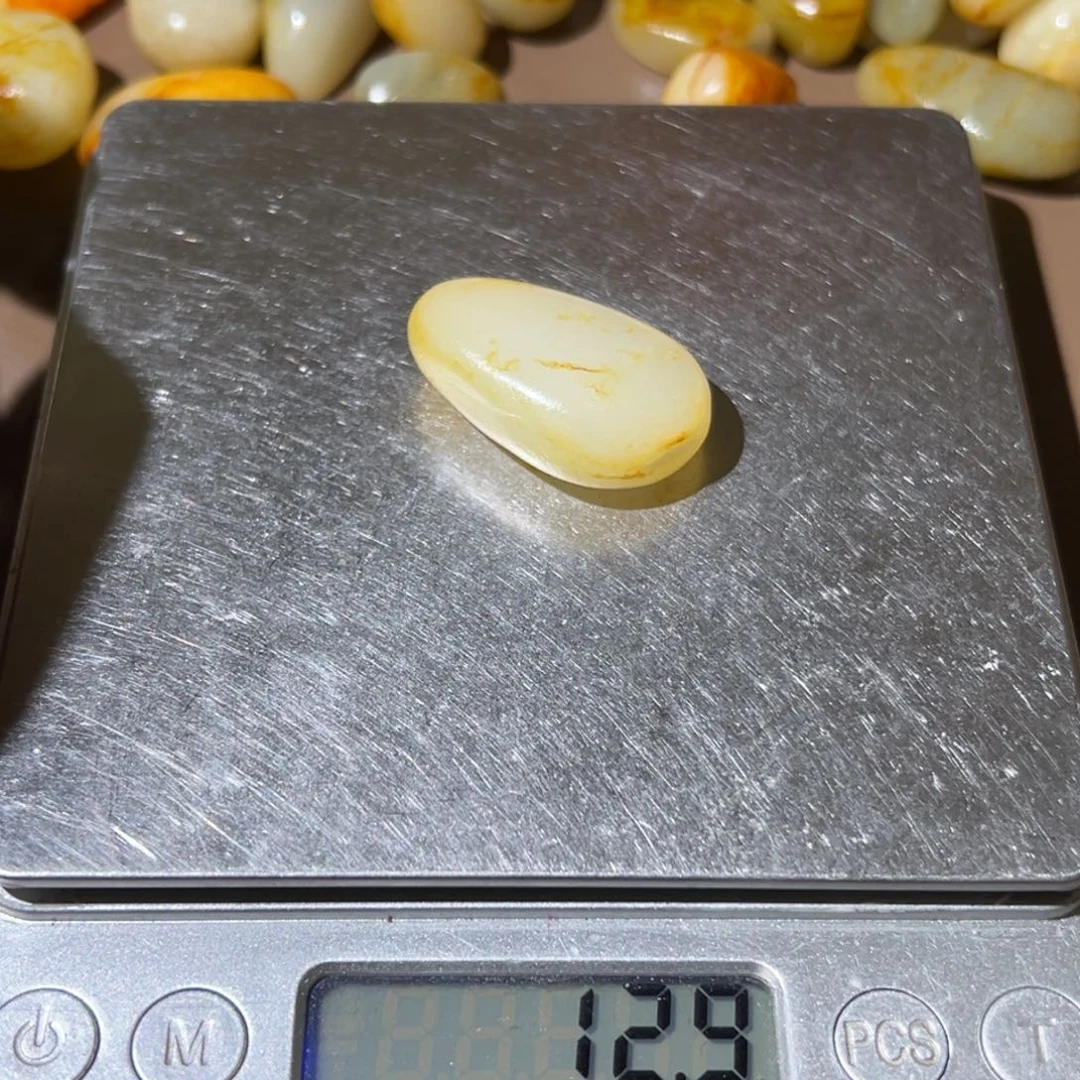 和田玉未镶嵌珠宝半成品