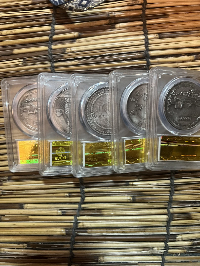 家居饰品  币子随机发一个   流水家居摆件仿古工艺品