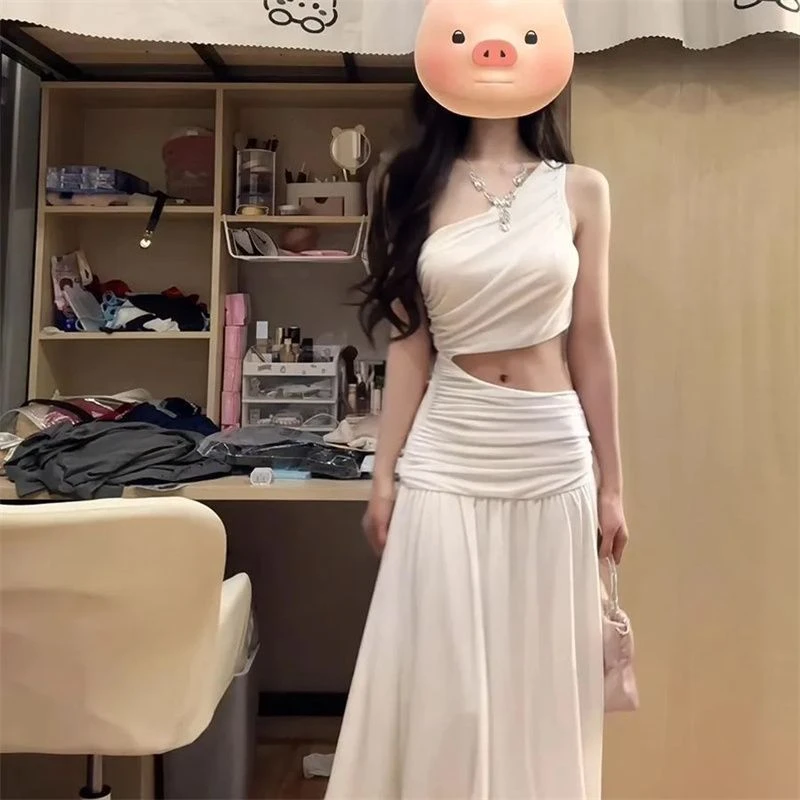 纯欲甜辣斜肩露腰连衣裙夏季新款设计感绝美氛围感海边度假长裙