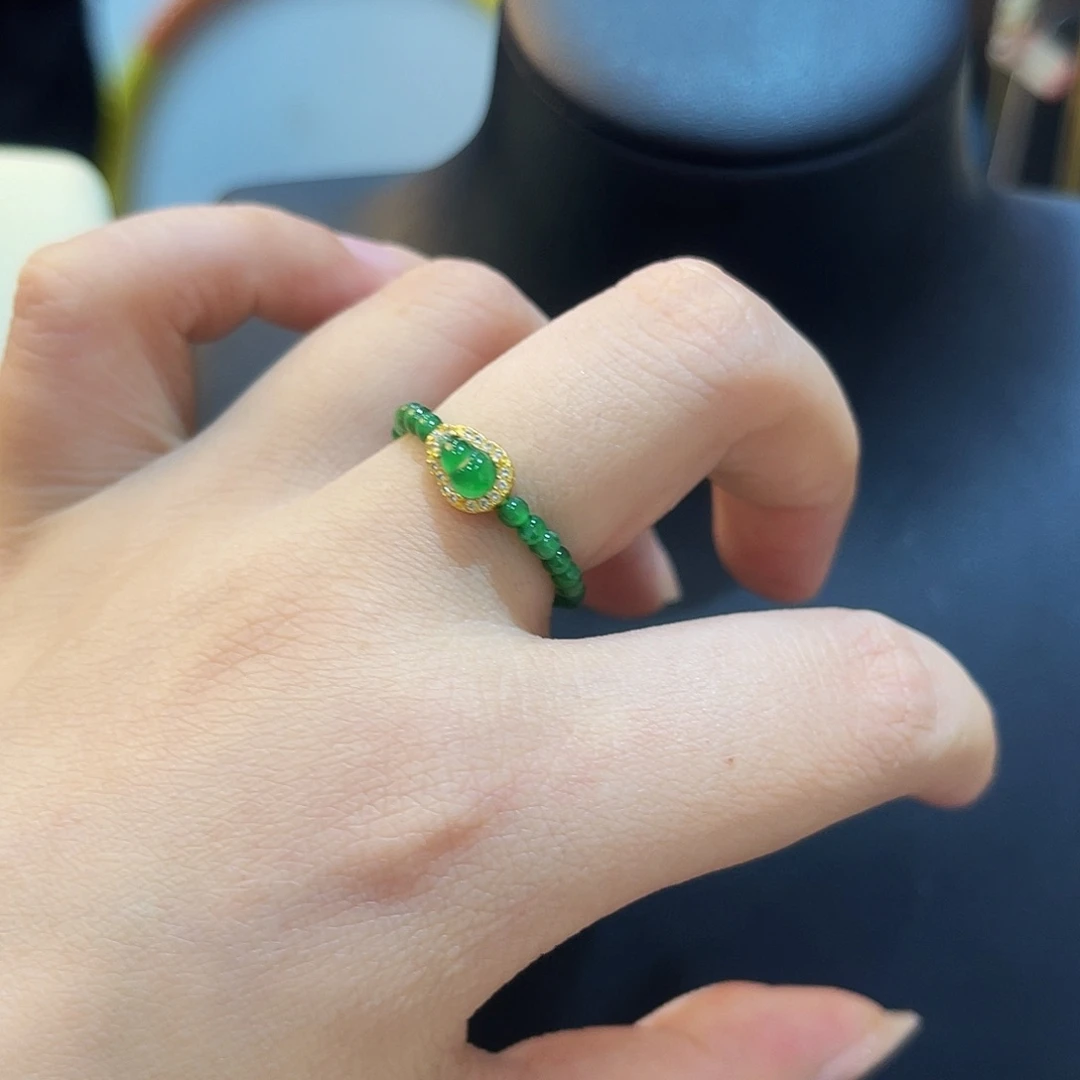 翡翠戒指未镶嵌戒指