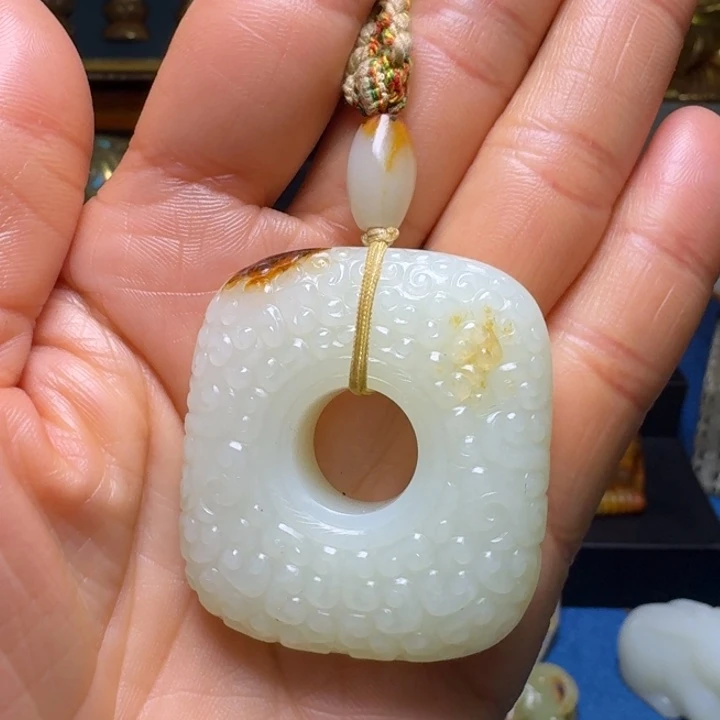 和田玉（糖玉）挂件未镶嵌