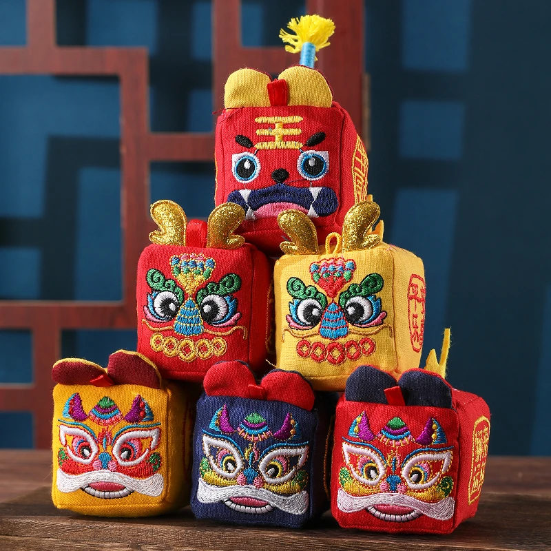 非遗刺绣布老虎头沙包民间手工艺传统醒狮摆件节日送人礼物小礼品