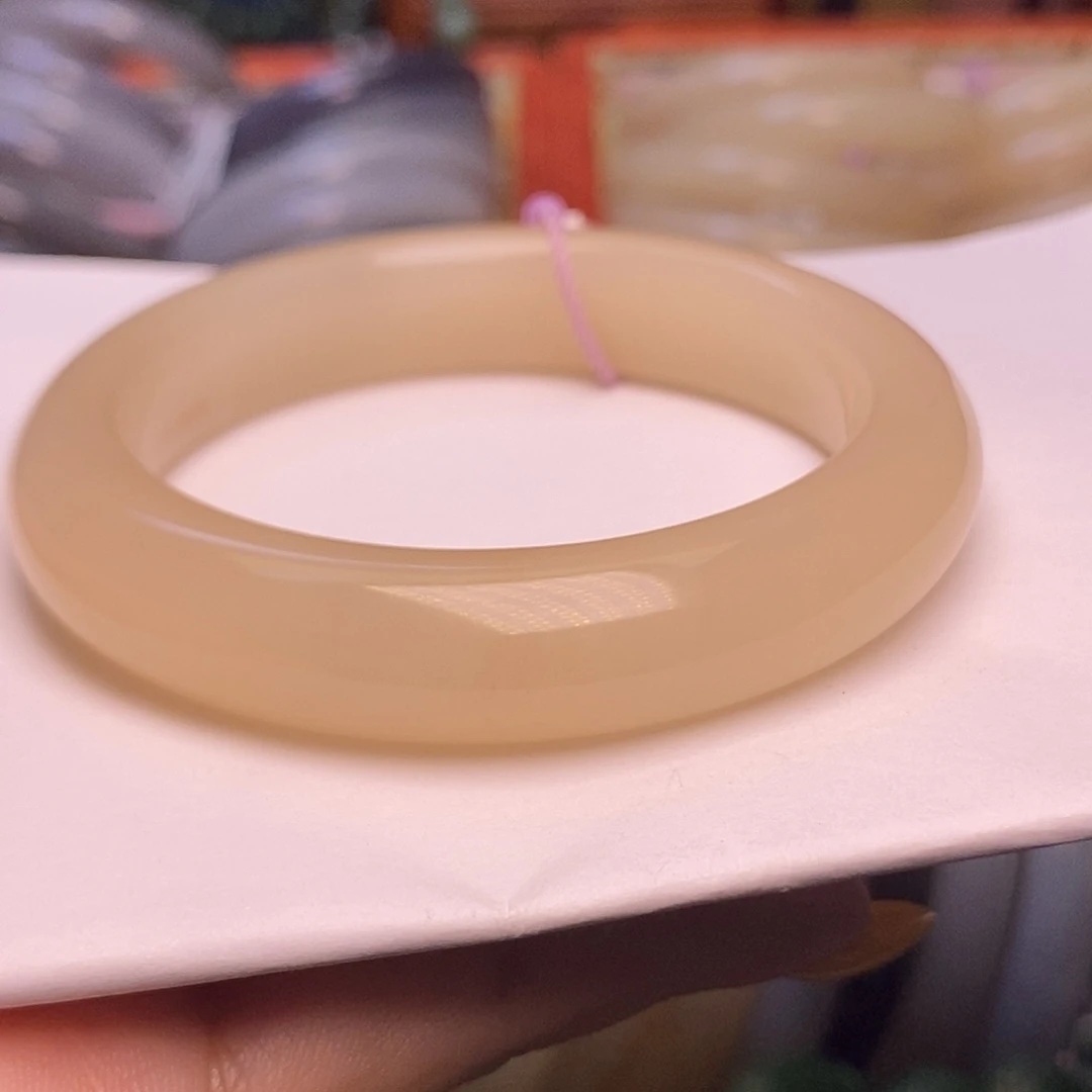 和田玉未镶嵌颈饰藕粉老熟料老料收藏手镯55