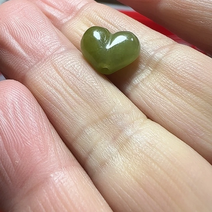 翡翠未镶嵌颈饰天然缅甸翡翠桃件