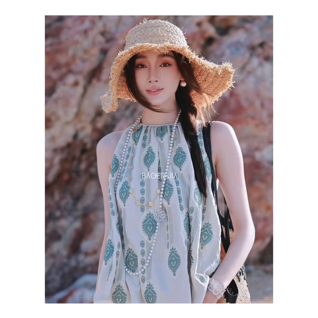 3-宝儿家含幂BG26325102春季新款穿搭重工立体绣花艺术感层次背心