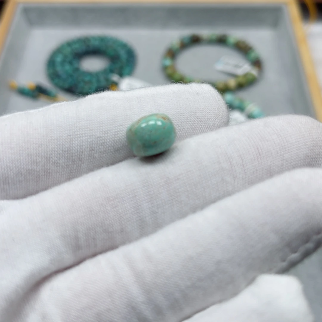 绿松石未镶嵌挂件