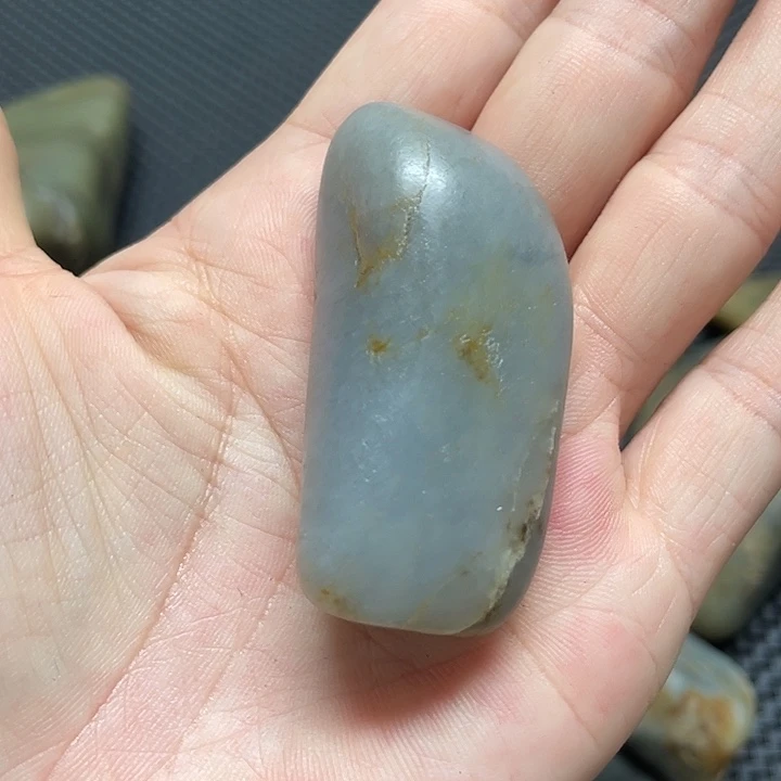 和田玉未镶嵌车挂