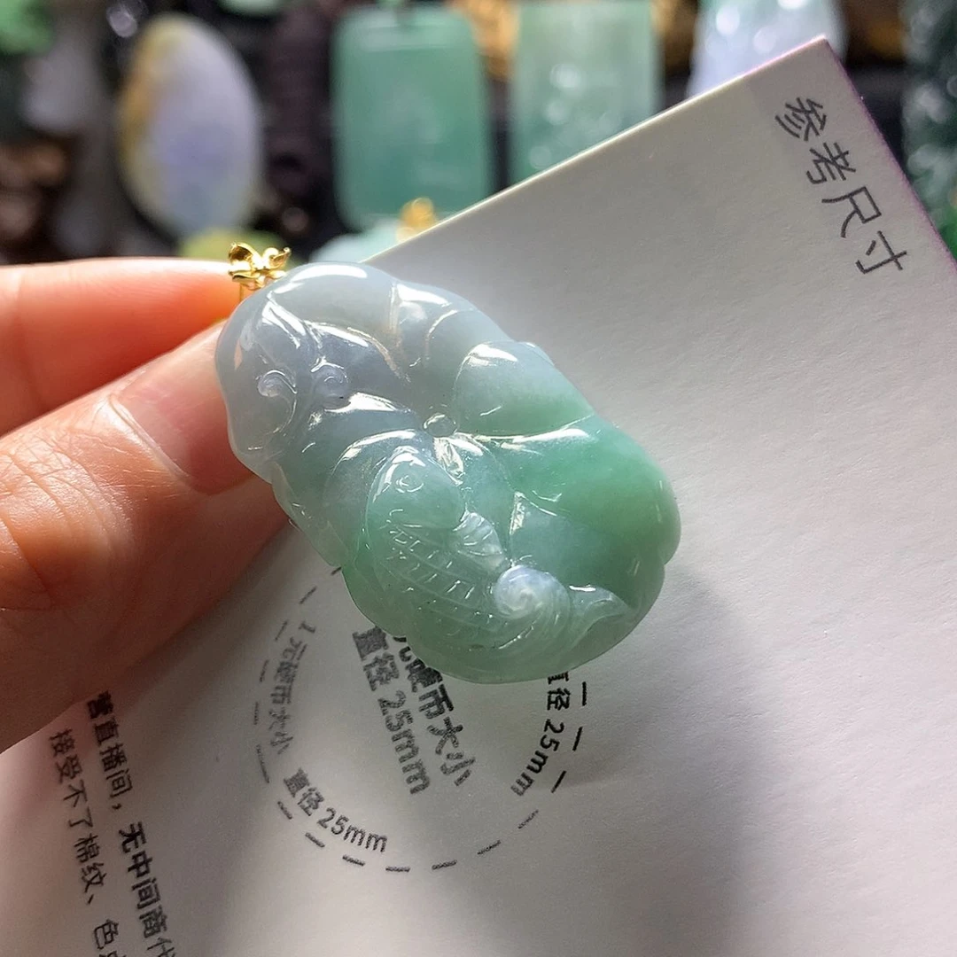 翡翠18K金镶嵌颈饰翡翠