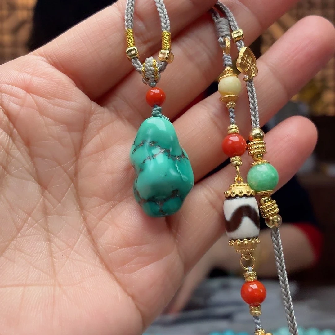 未镶嵌绿松石珠宝奇石