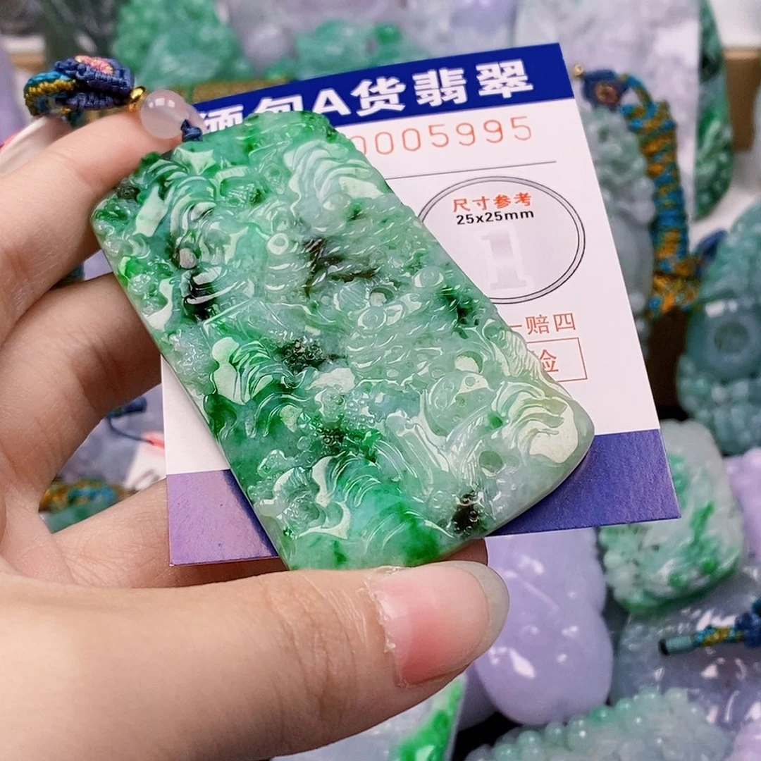 吊坠(不含链)未镶嵌翡翠