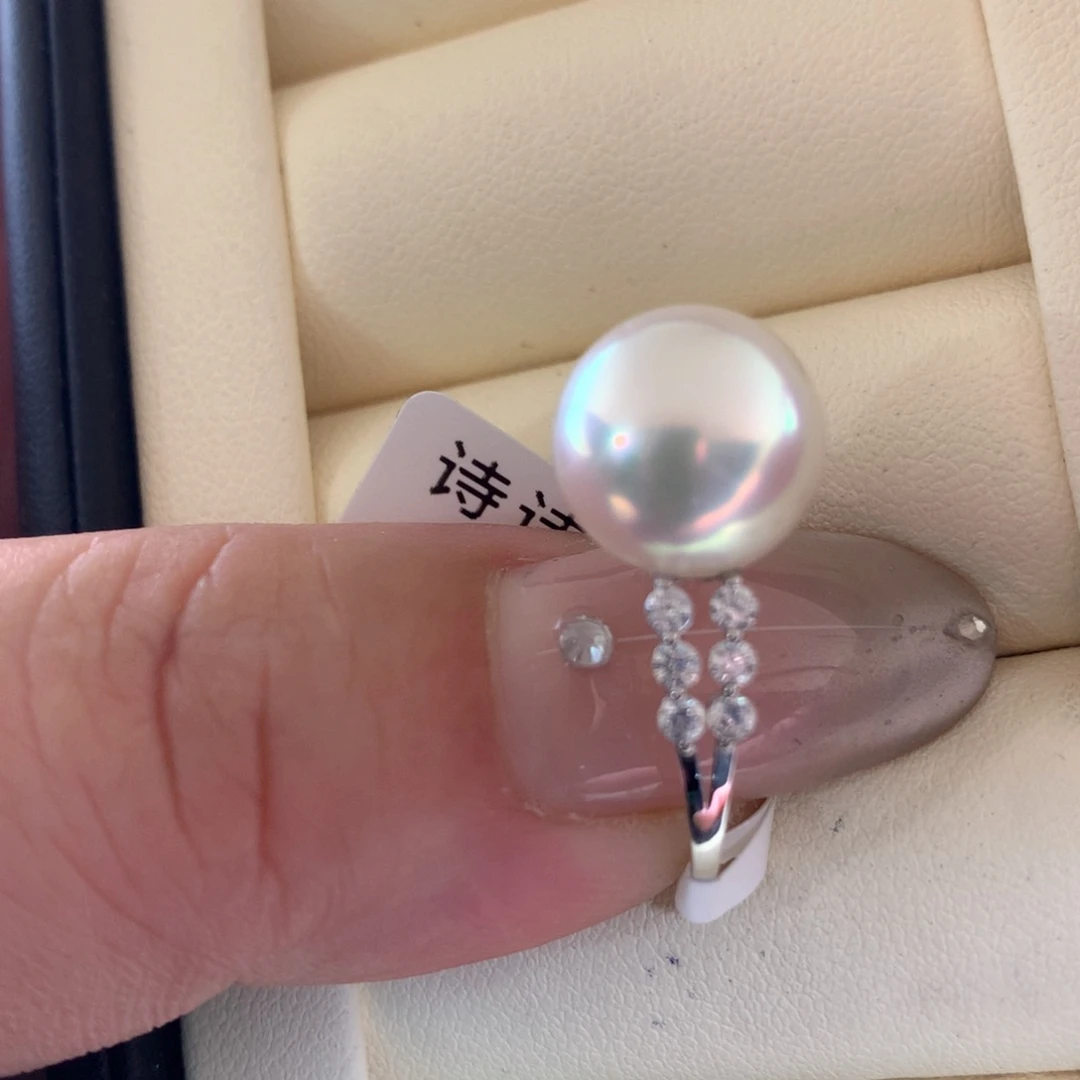 18K金镶嵌戒指海水珍珠