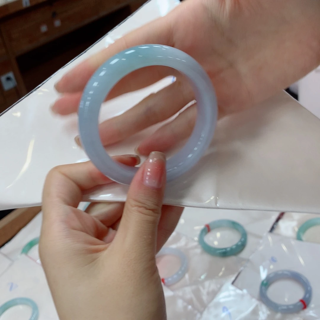 未镶嵌手镯翡翠买断