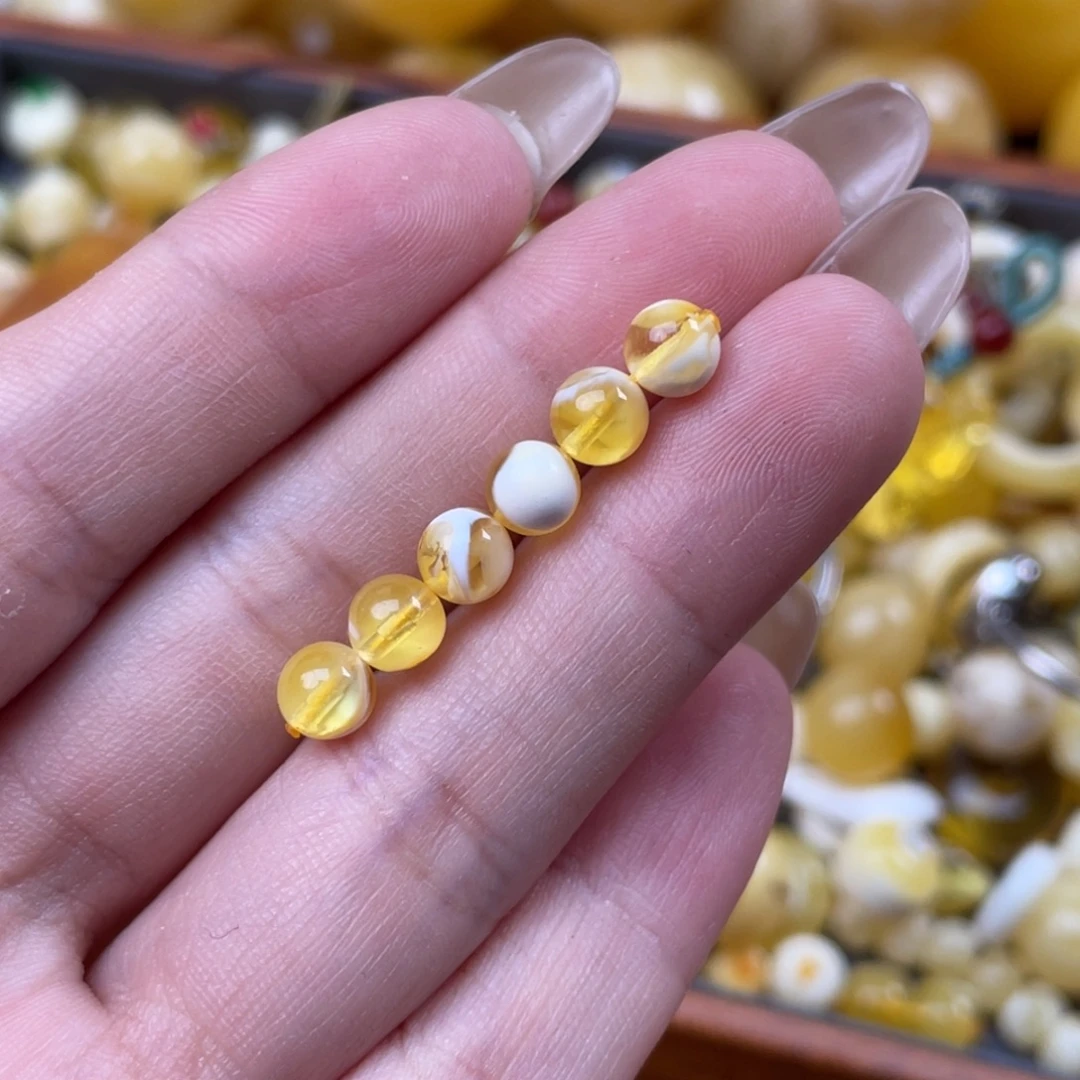 蜜蜡未镶嵌珠宝奇石