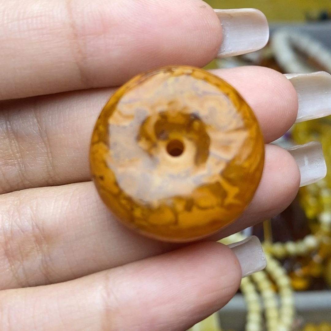 未镶嵌琥珀珠宝奇石