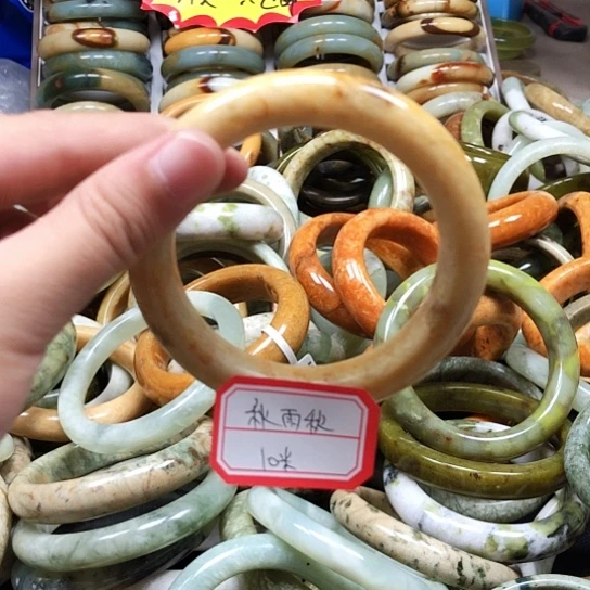未镶嵌蛇纹石玉手镯秋*秋