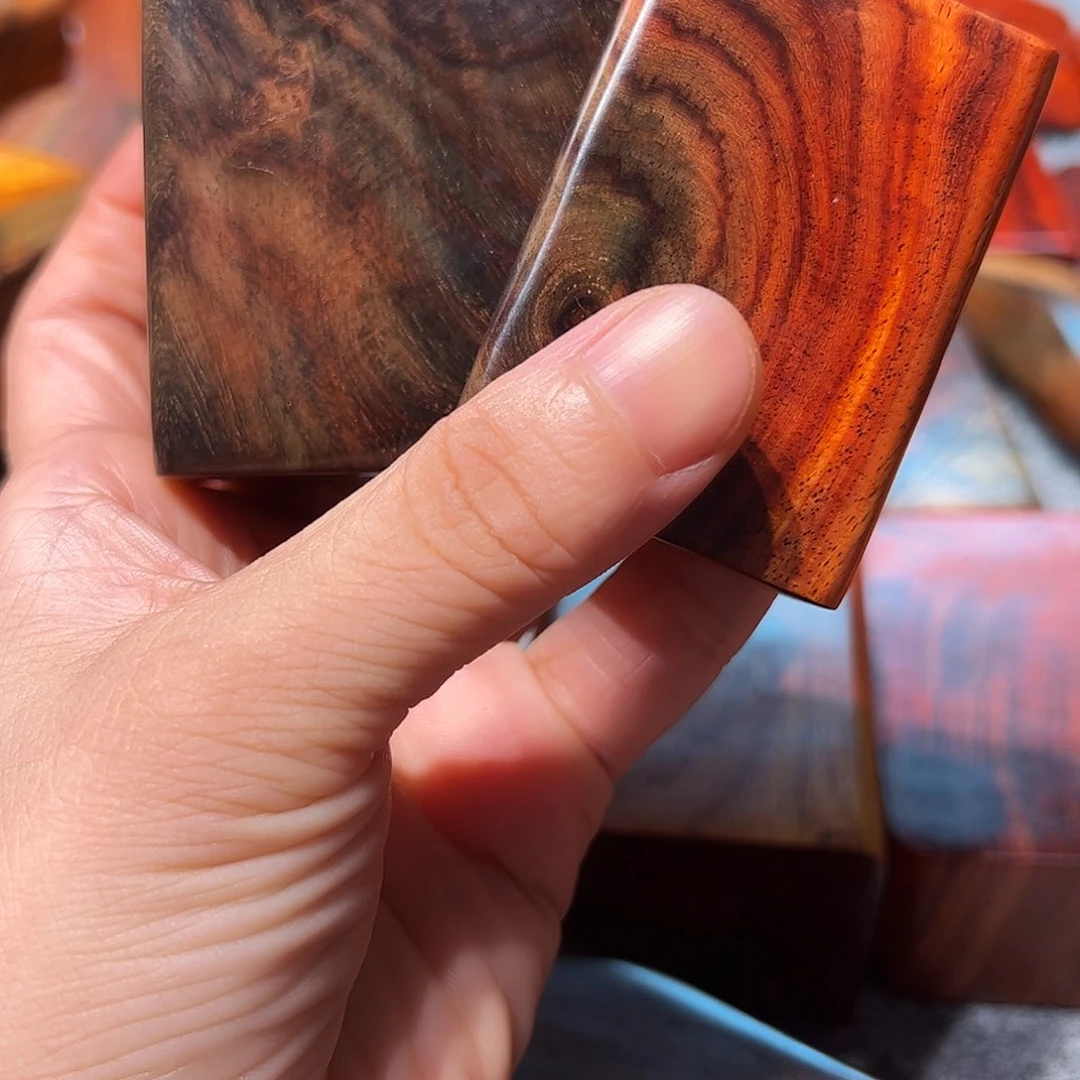 ****_交趾黄檀（大红酸枝）