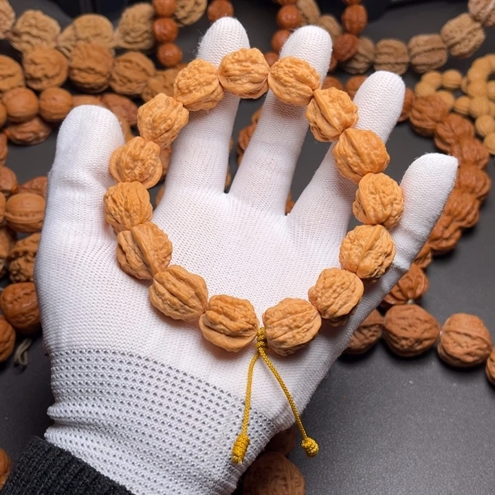 拉***出文玩核桃手串小蛤蟆