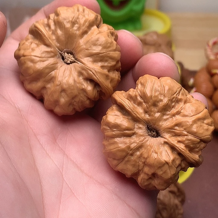 铁***路吊坠文玩核桃蛤蟆头