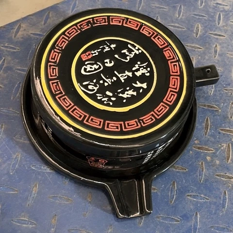 微瑕，不能明火，口径17高度6唐韵