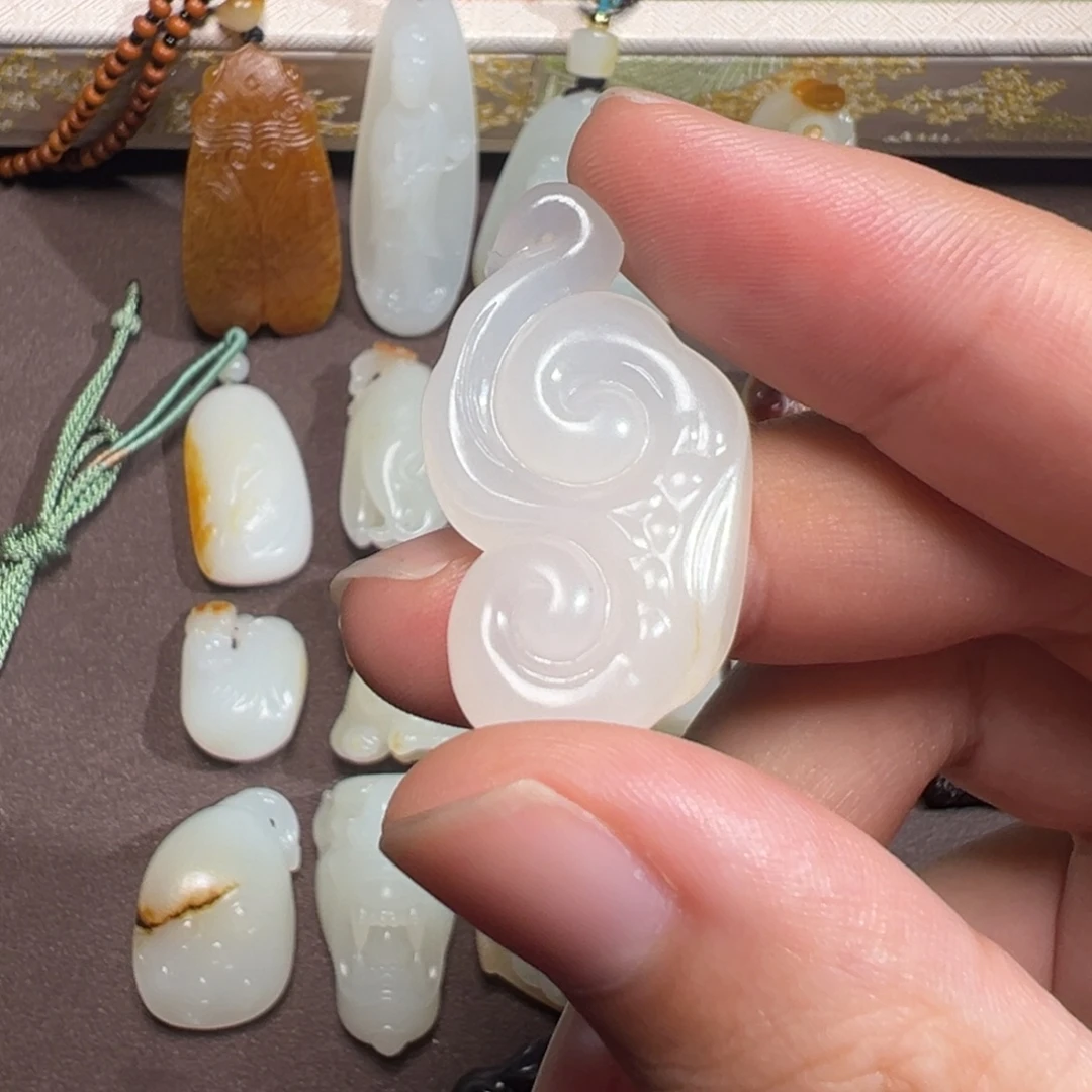 和田玉（子料）未镶嵌颈饰