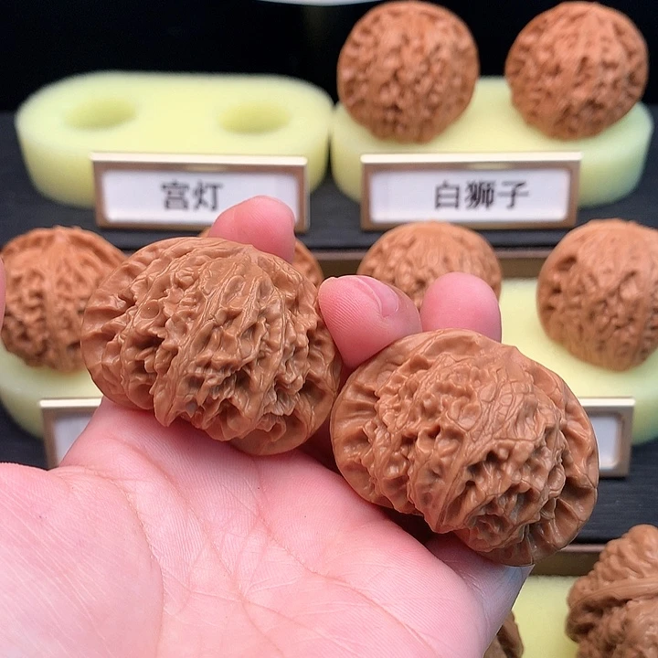 文玩核桃吊坠596号宫灯44