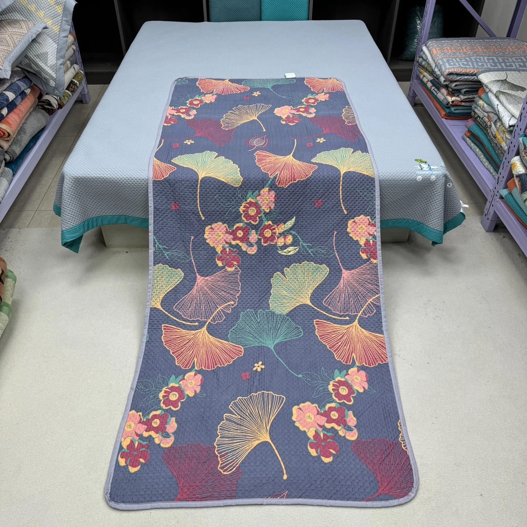 【微瑕】紫色银杏叶90*220cm床盖三层夹棉四季沙发垫学生宿舍床垫