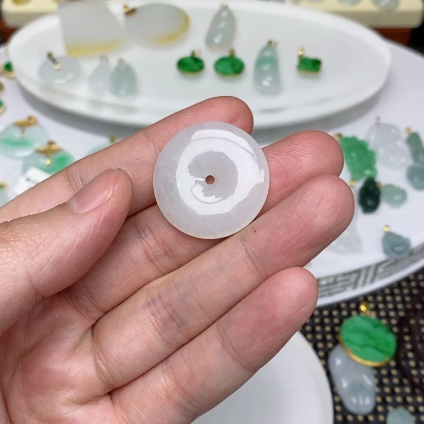 【闪购商品】翡翠吊坠(不含链)未镶嵌平安扣