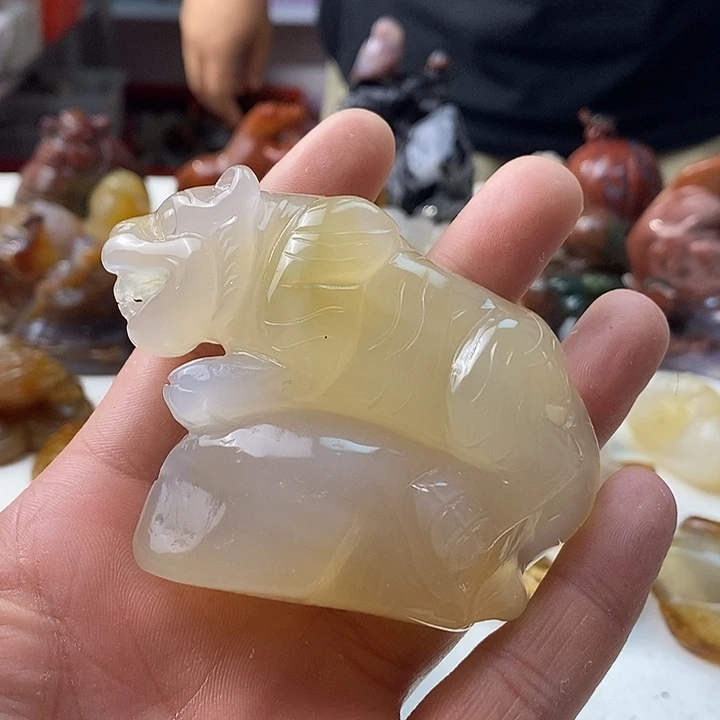玛瑙/玉髓未镶嵌颈饰