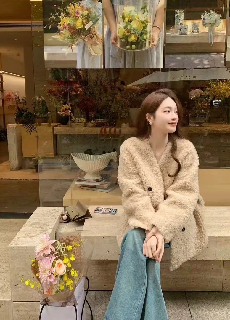 中长新款时尚洋气皮毛一体外套