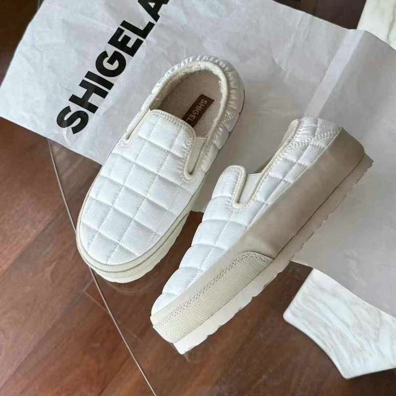 诗歌兰女鞋2025冬新款羽绒布加绒羊羔毛厚底奶奶鞋套脚棉鞋296-78