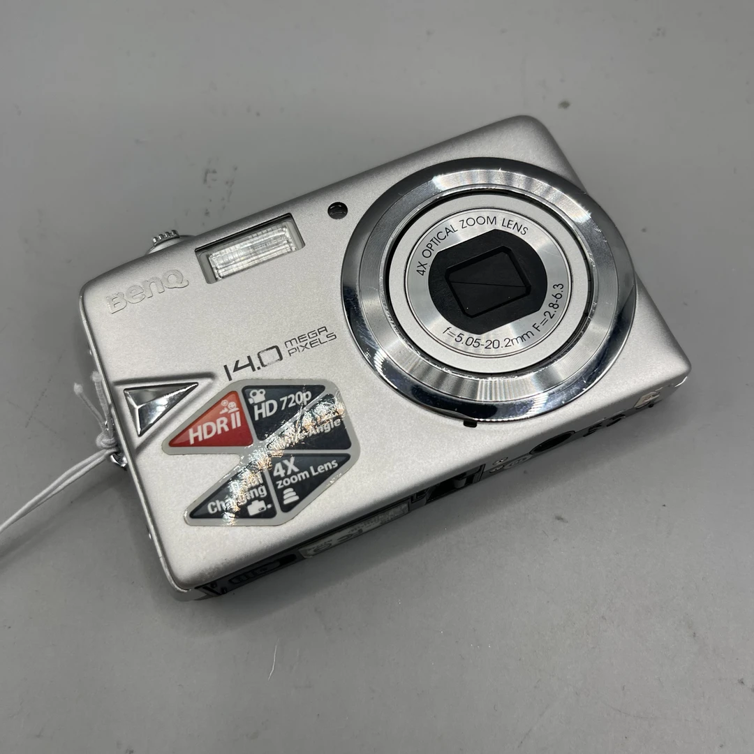 9新 Pentax/宾得 特价宾得E1460 1400万像素4倍变焦带中文 有漏液