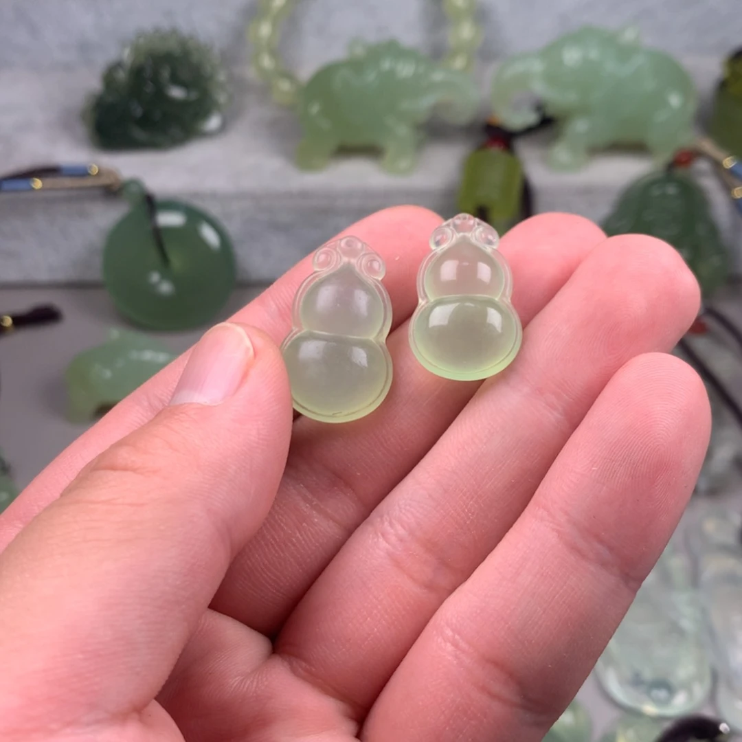 【闪购商品】未镶嵌蛇纹石玉岫玉