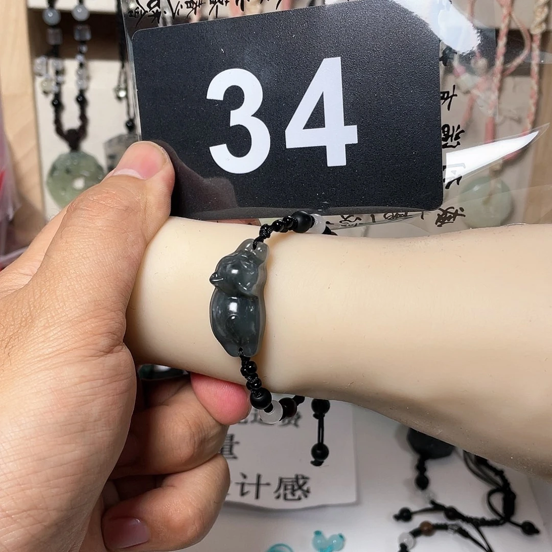 蛇纹石玉颈饰合金