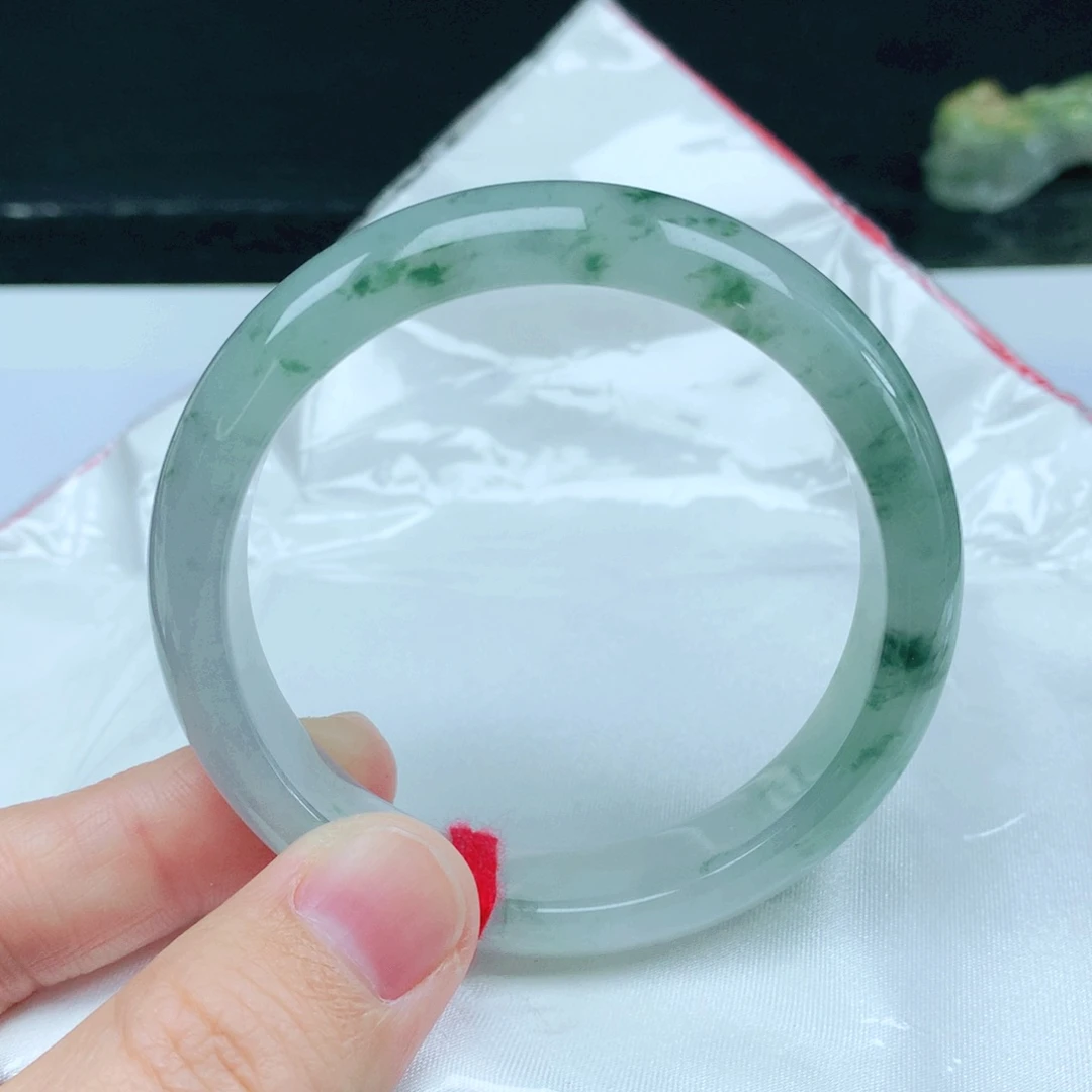 未镶嵌手镯翡翠52