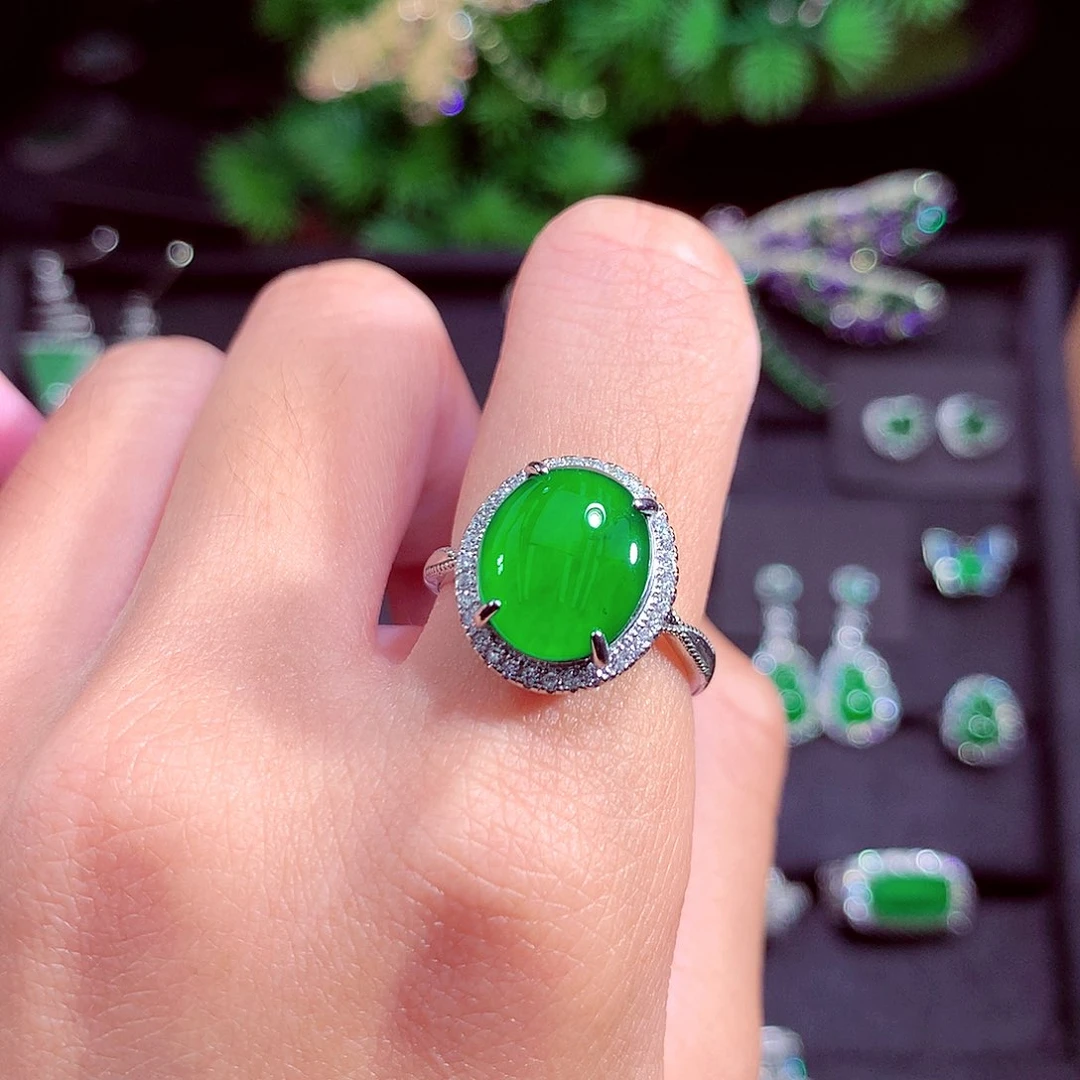 颈饰未镶嵌翡翠天然